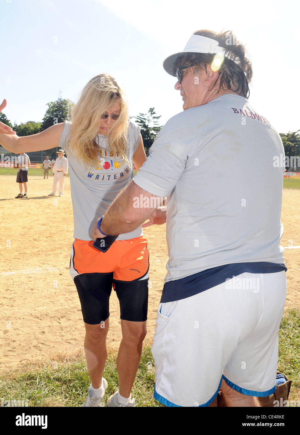 Actors Alec Baldwin and Lori Singer participates in the 62nd Annual