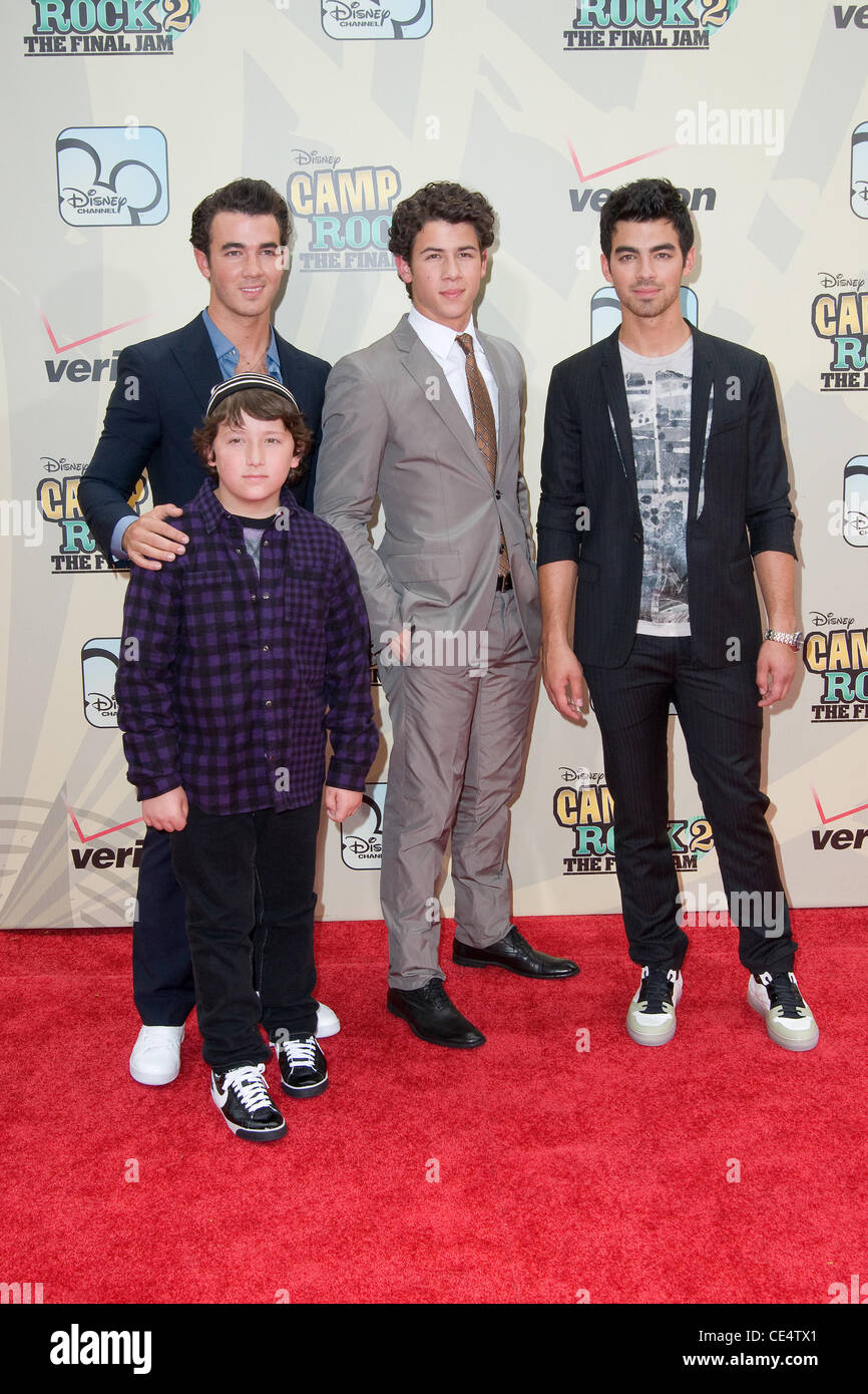 Kevin Jonas, Frankie Jonas, Nick Jonas and Joe Jonas World Premiere of