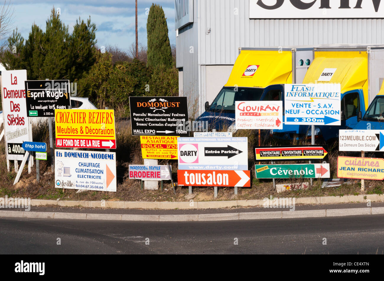 Roadside advertising hi-res stock photography and images - Alamy