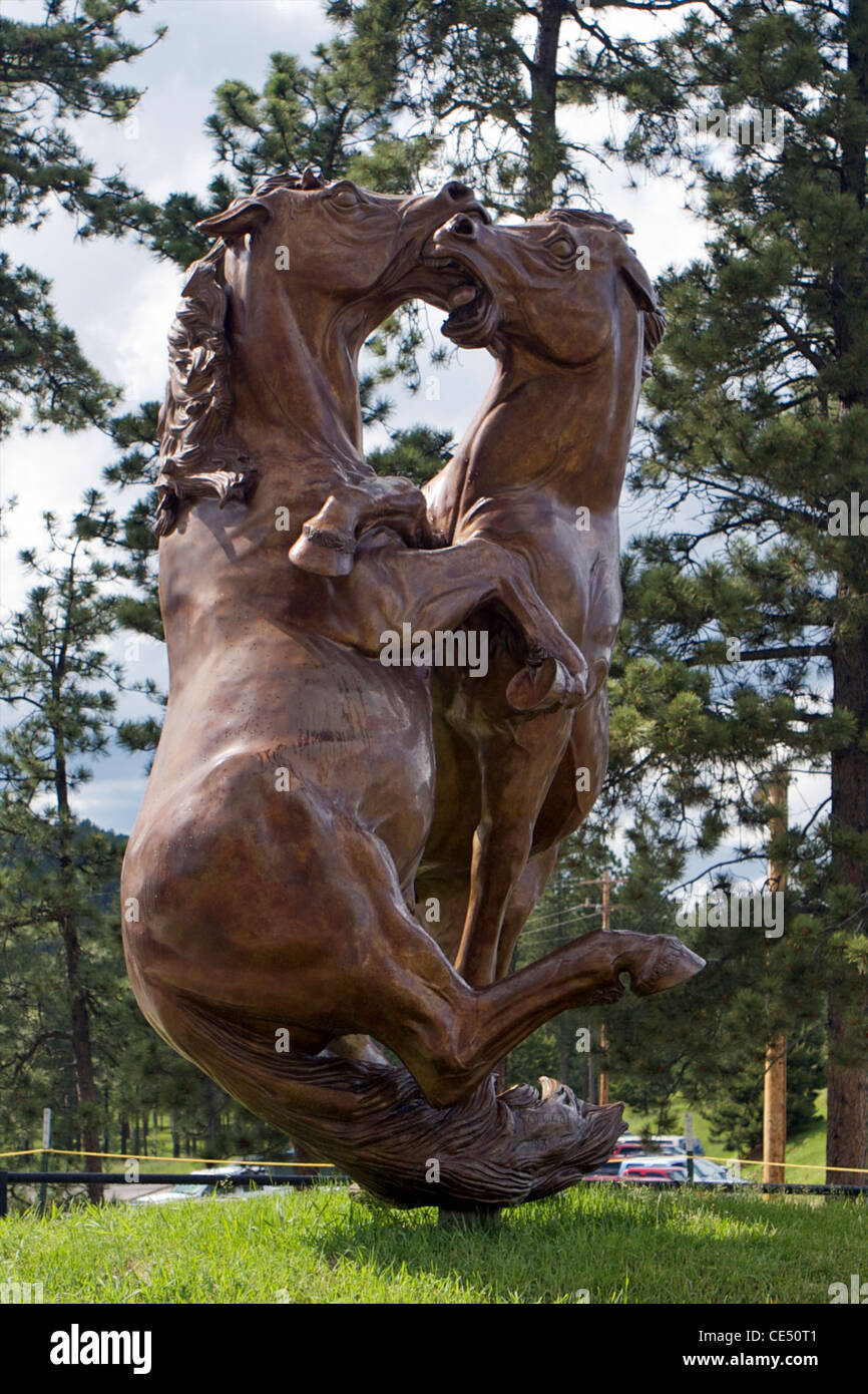 Fighting Stallions Sculpture Stock Photo - Alamy