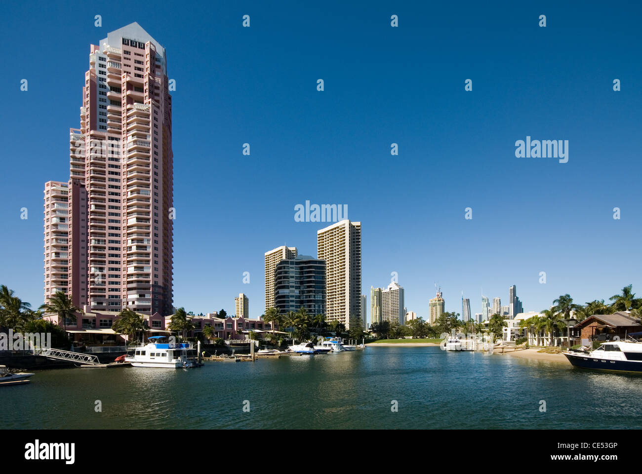 Homes on the canal hires stock photography and images Alamy