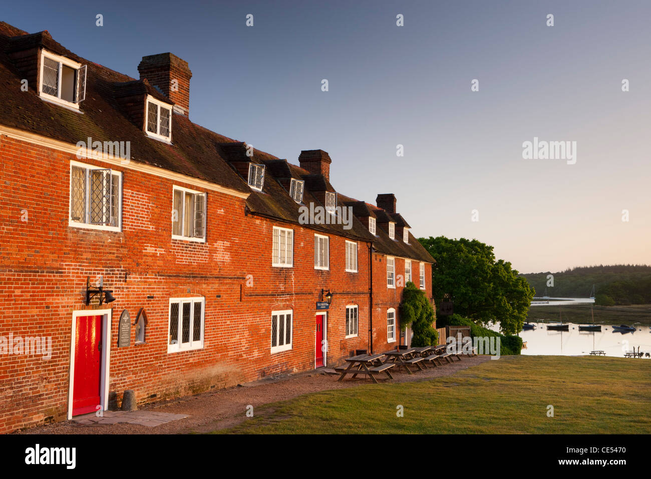 Cottages beside the Beaulieu River at Buckler's Hard, New Forest, Hampshire, England. Spring (May) 2011 Stock Photo