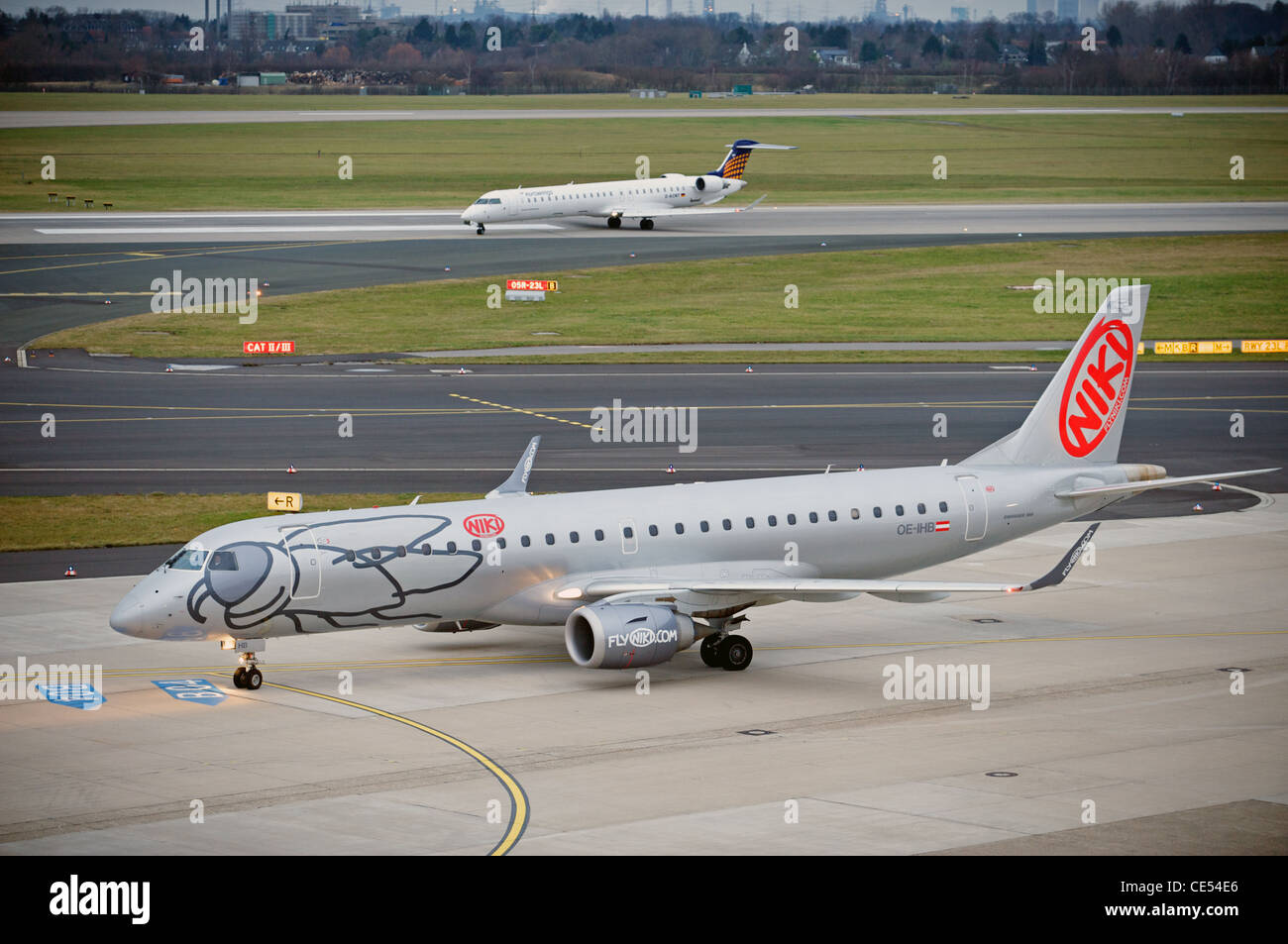Niki airlines hi-res stock photography and images - Alamy