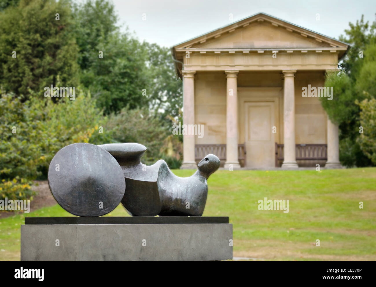 Henry Moore's  ' Goslar Warrior ' in front of a doric garden temple at Kew London Stock Photo