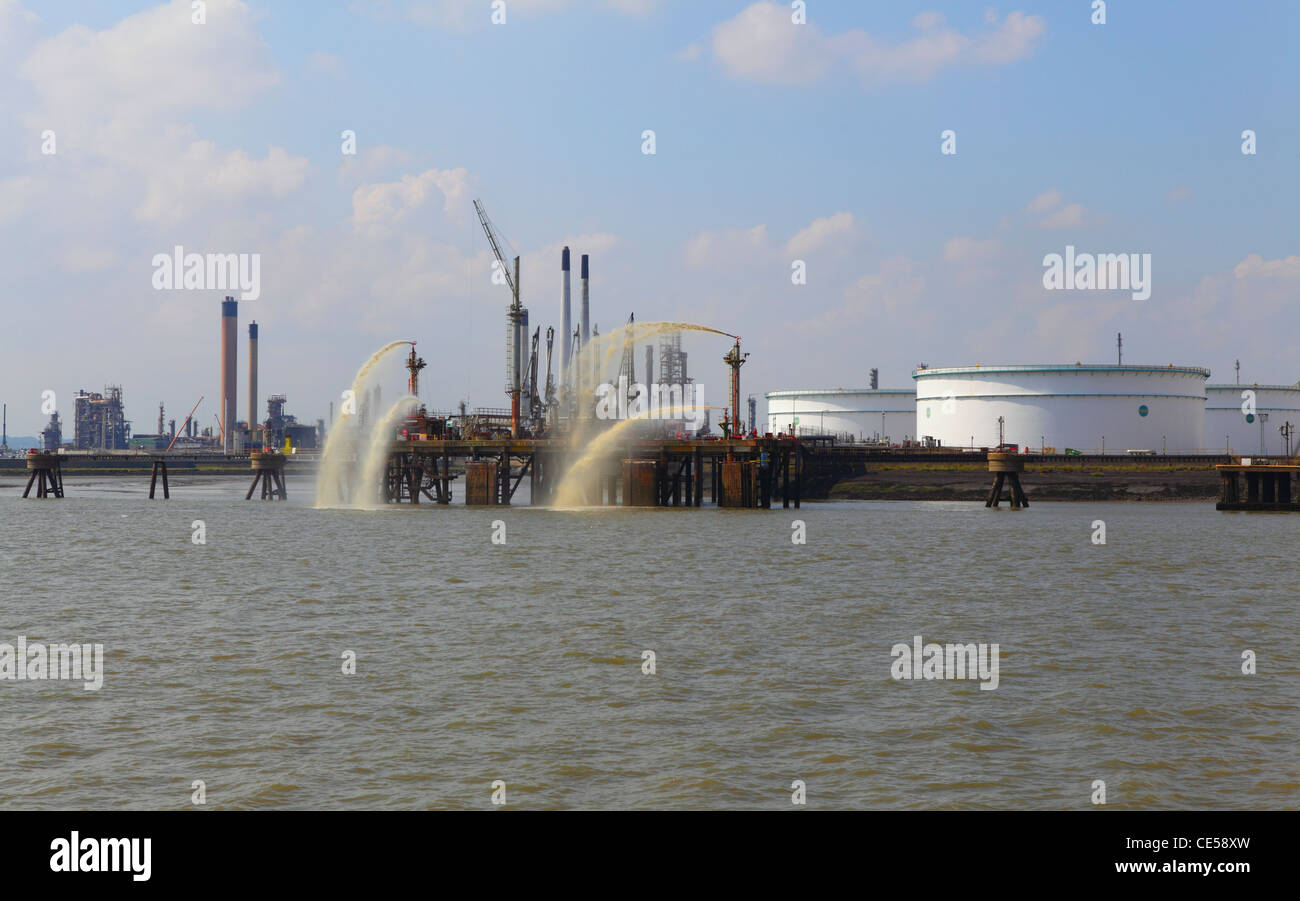 Oil refinery tanks uk hires stock photography and images Alamy