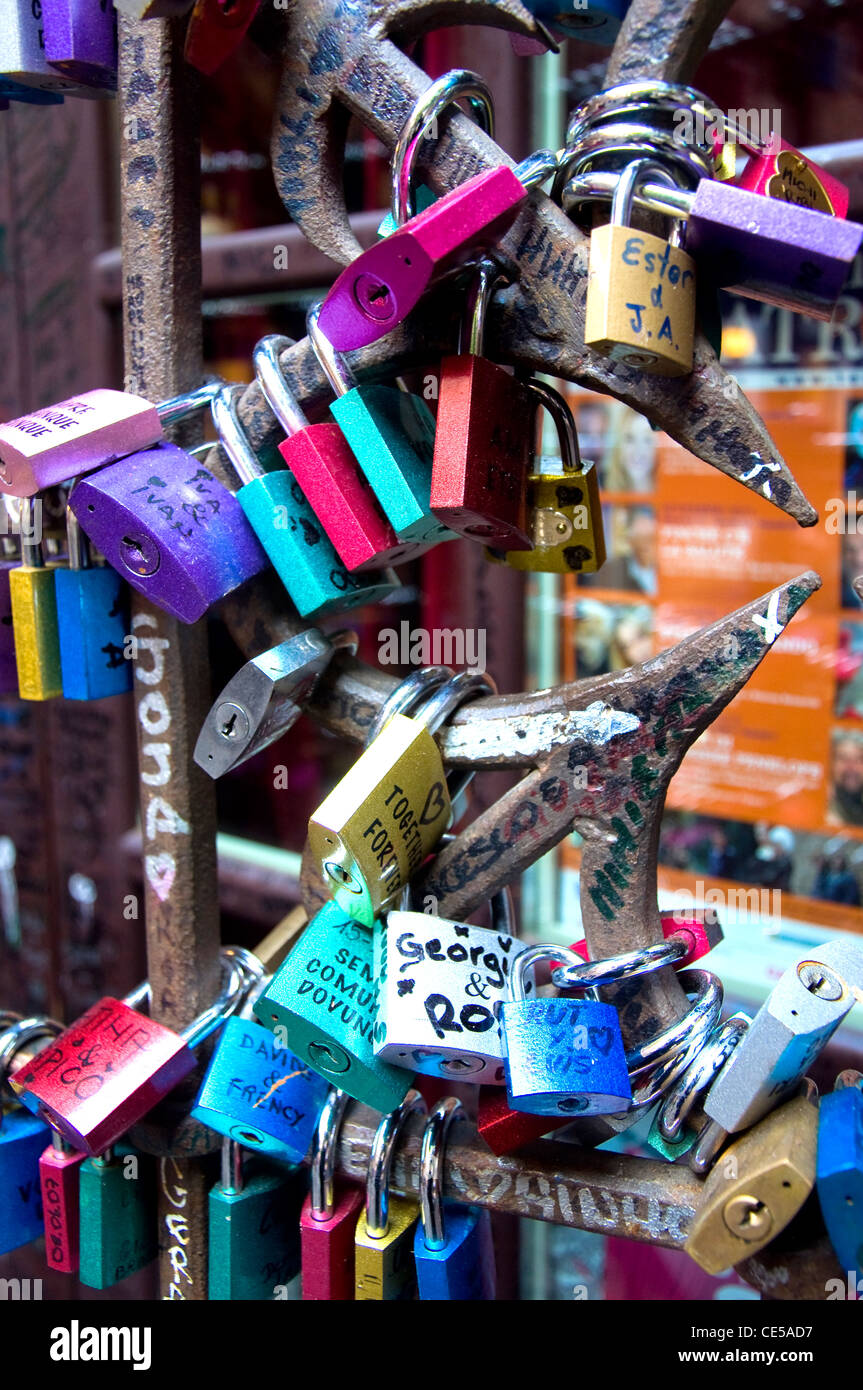 Love padlocks, Juliet's House, Verona, Italy Stock Photo Alamy