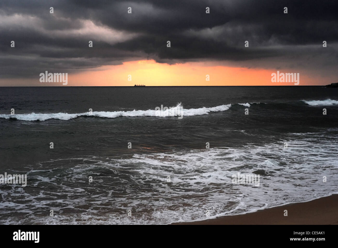 Indian ocean storm hi-res stock photography and images - Alamy