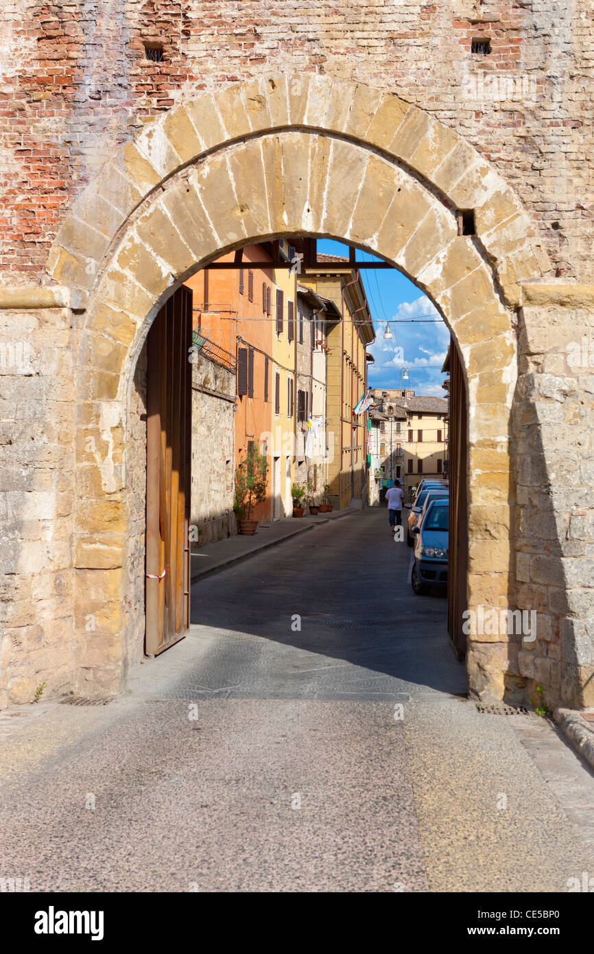 Wall and entrance gate to Colle di Val d'Elsa or Colle Val d'Elsa, Tuscany, Province of Siena, Italy, Europe Stock Photo