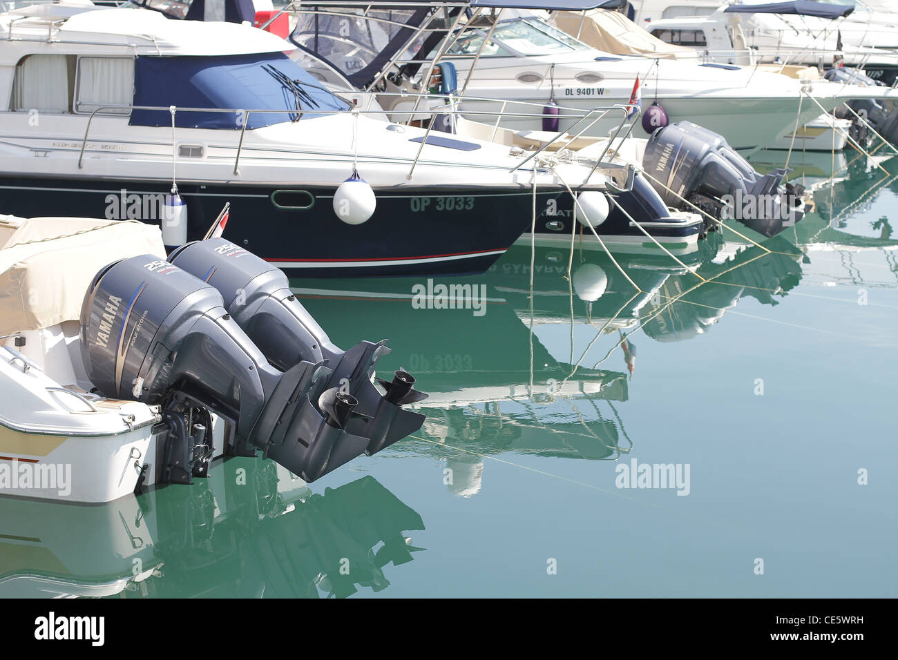 Speed boats boat hi-res stock photography and images - Alamy