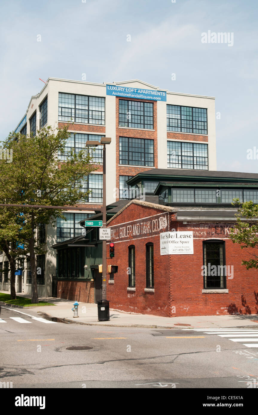 Hub campus m i t campus hires stock photography and images Alamy