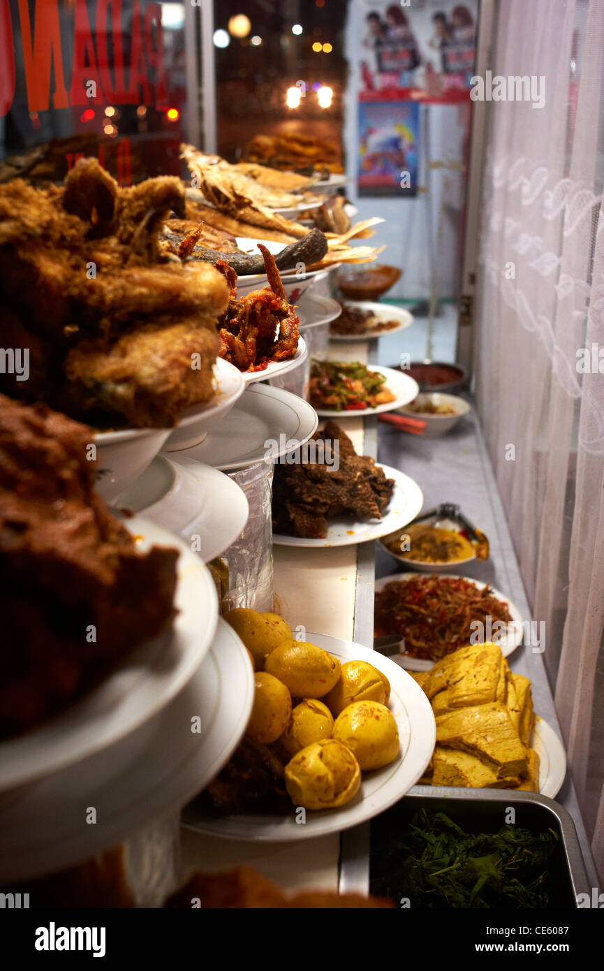 Indonesian food store hi-res stock photography and images - Alamy
