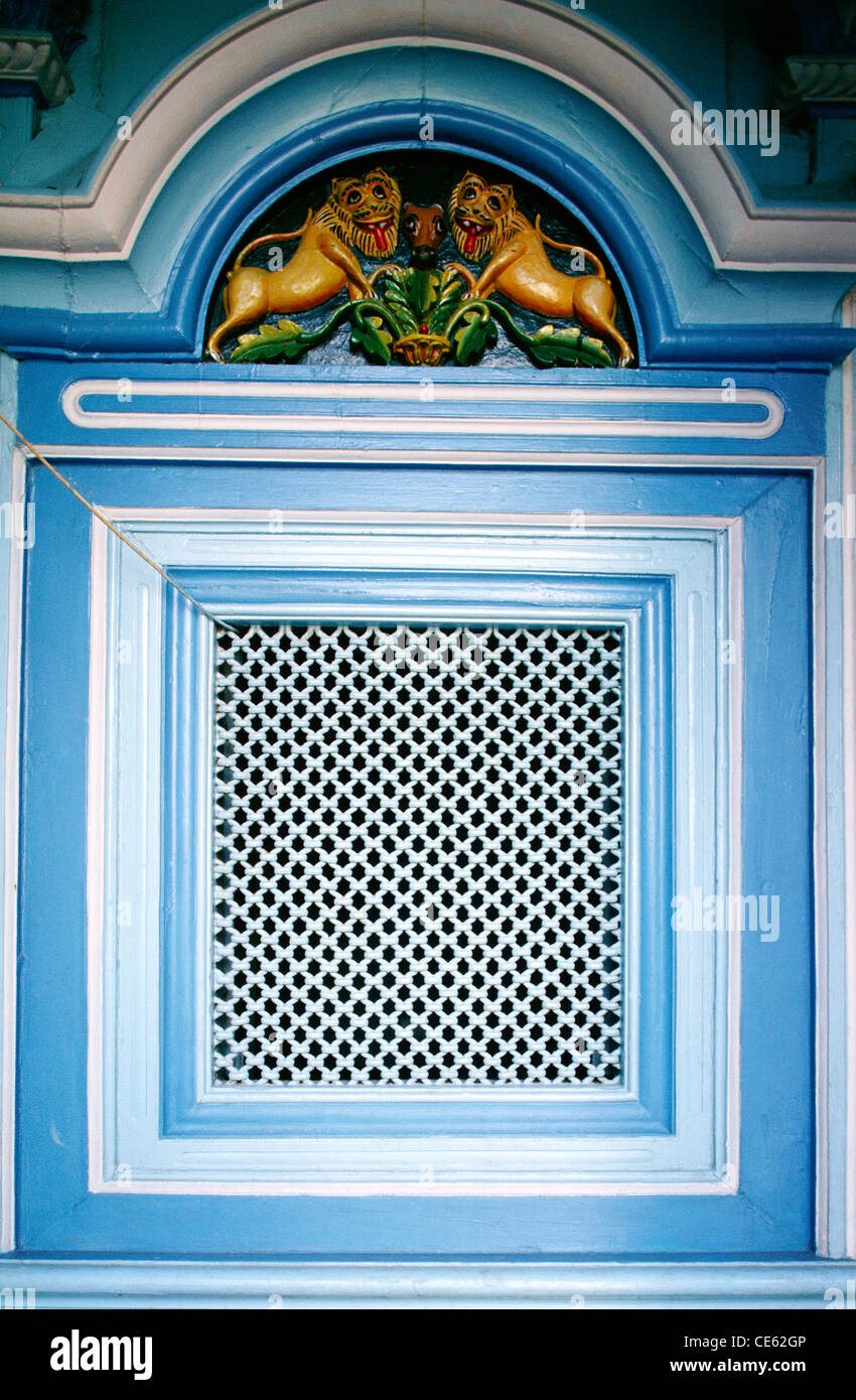 White Painted Jali Doors From Gujarat - 19thC White Painted Jali Doors From Gujarat - 19thC