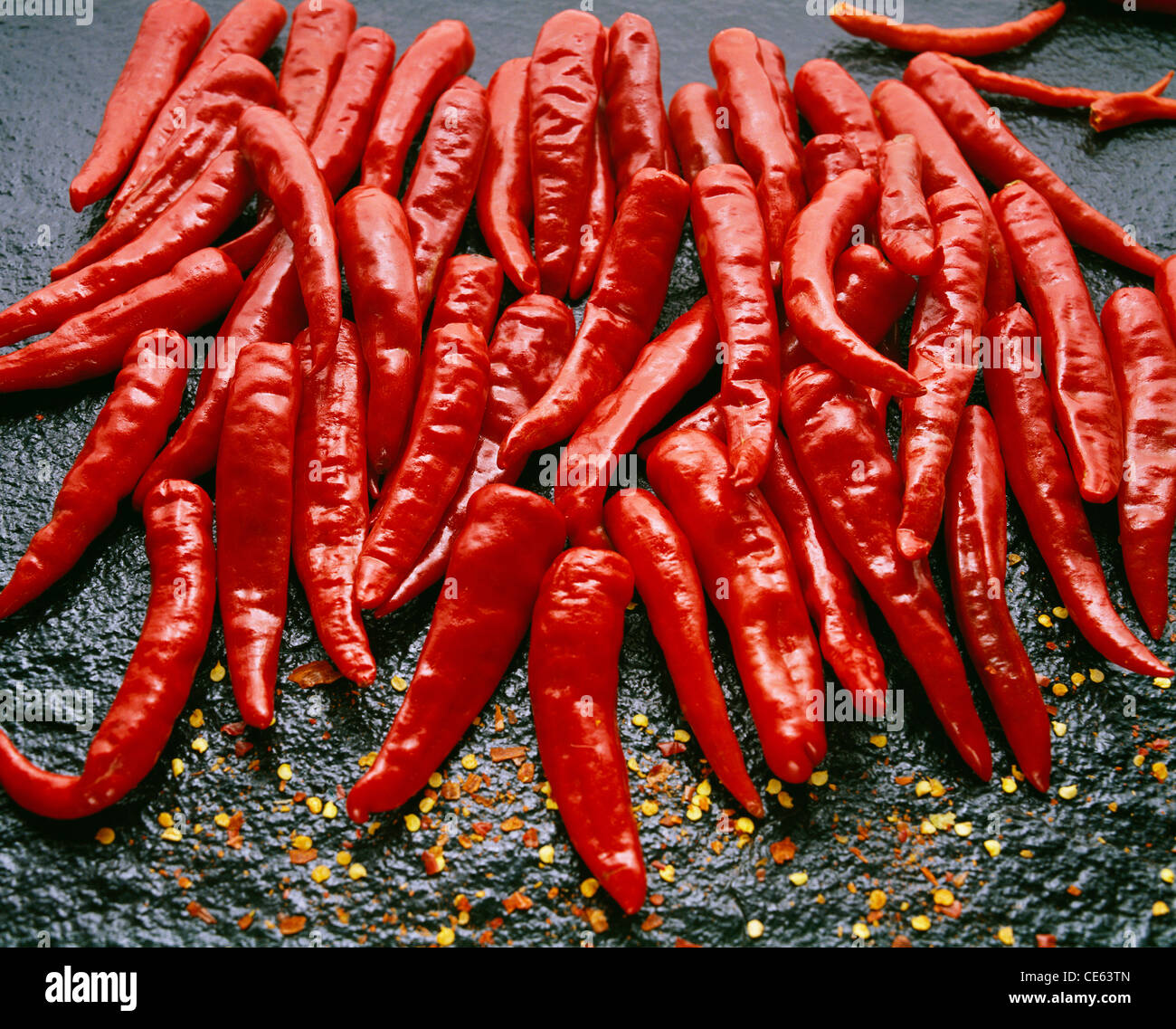 Pile chillies hi-res stock photography and images - Alamy