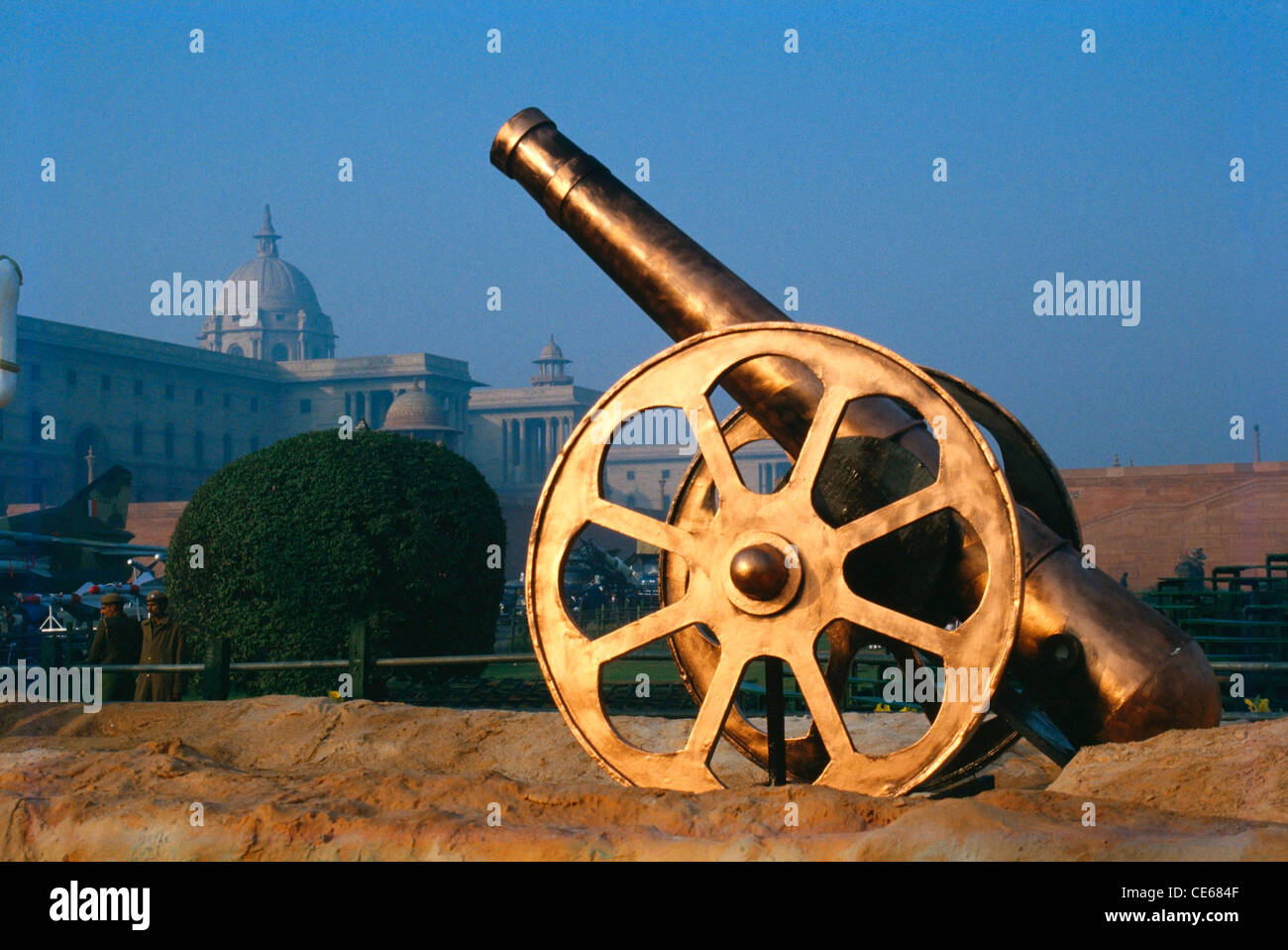 Cannon gun ; Rajpath ; North Block ; Delhi ; India ; Asia Stock Photo