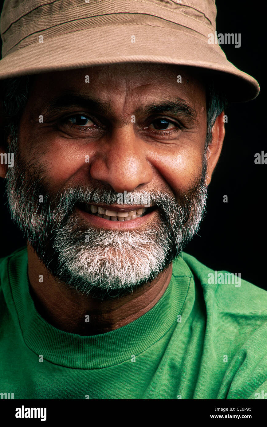 Salt Pepper's Instagram, Twitter & Facebook on IDCrawl