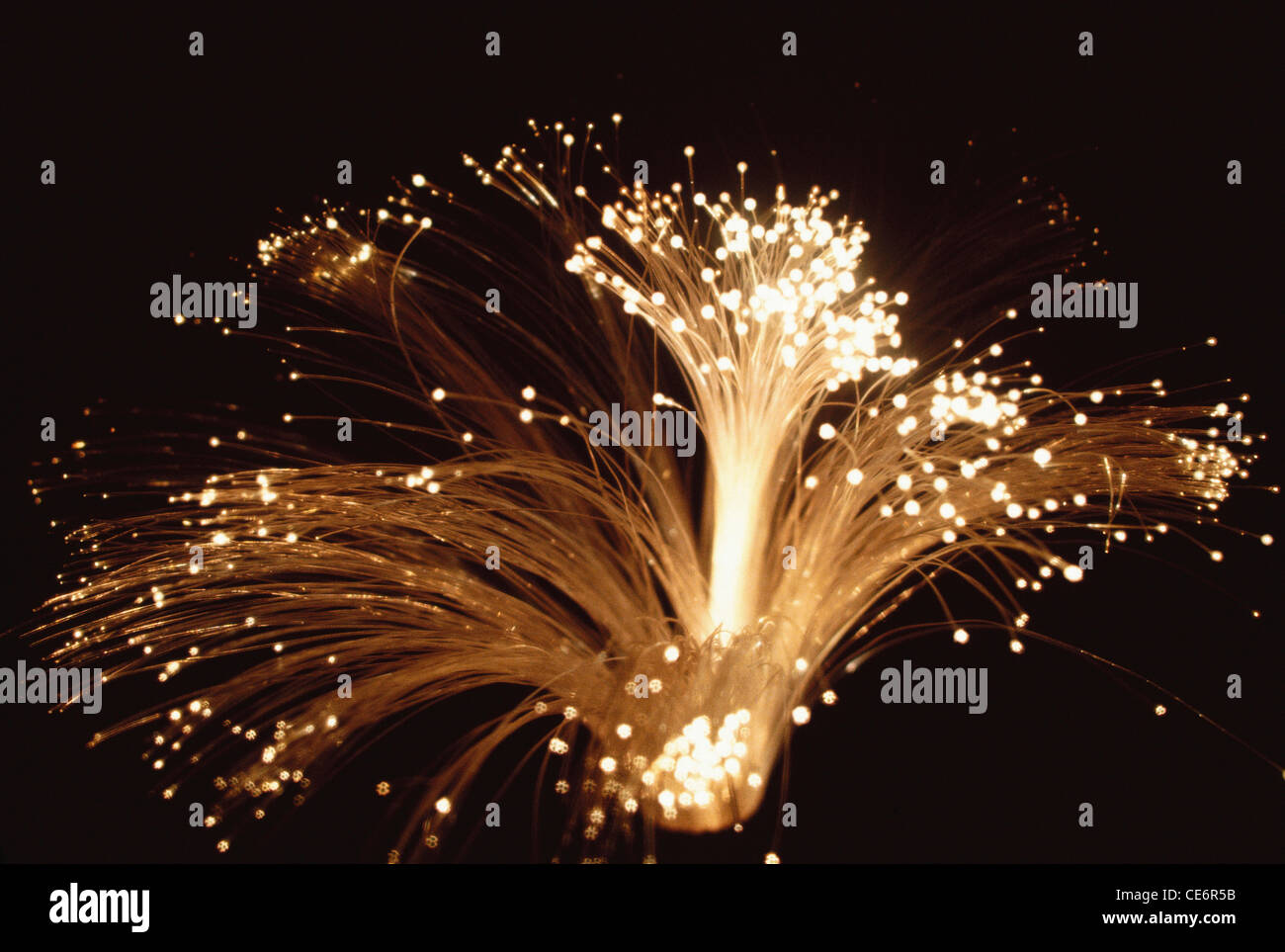 Optical fibers ; Fiber optic cable ; Fiber optics cables ; Optical