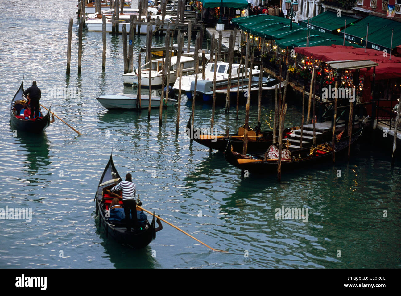 Gondola italy aerial hi-res stock photography and images - Alamy