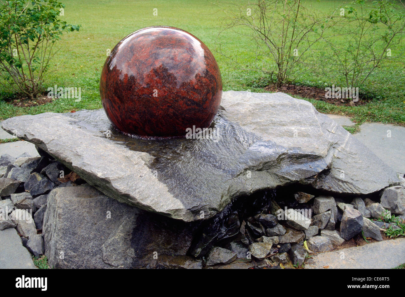 Swiss granite fountain ; Floating stone sculpture ; Botanic Garden