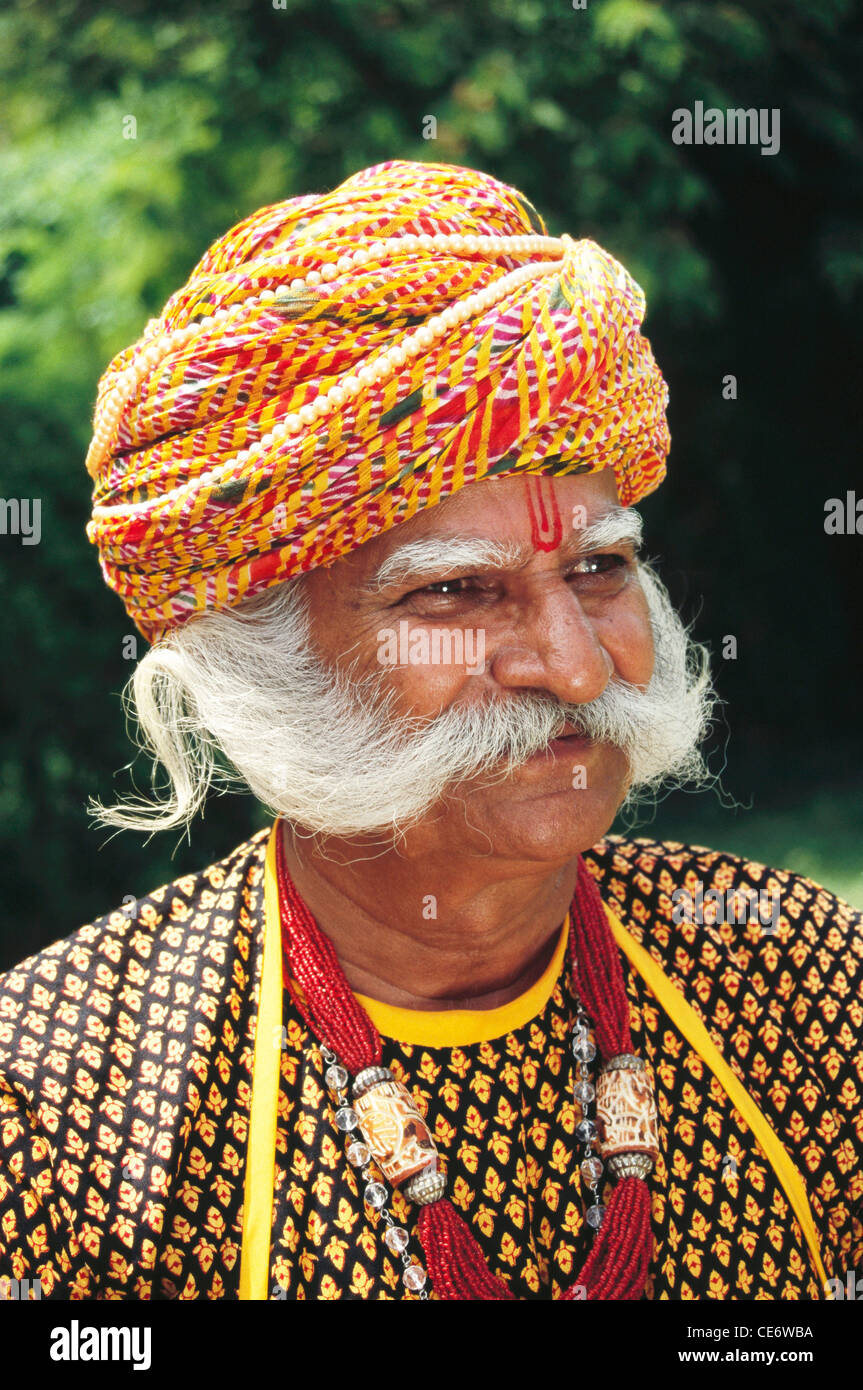 BDR 83362 indian rajasthani old man large white moustache colourful