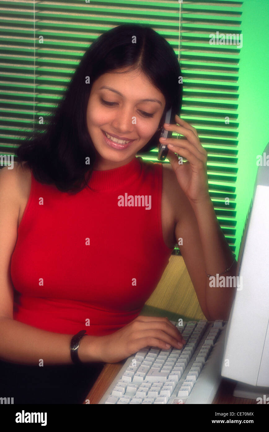 India formal dress woman hi-res stock photography and images - Alamy India formal dress woman hi-res stock photography and images - Alamy