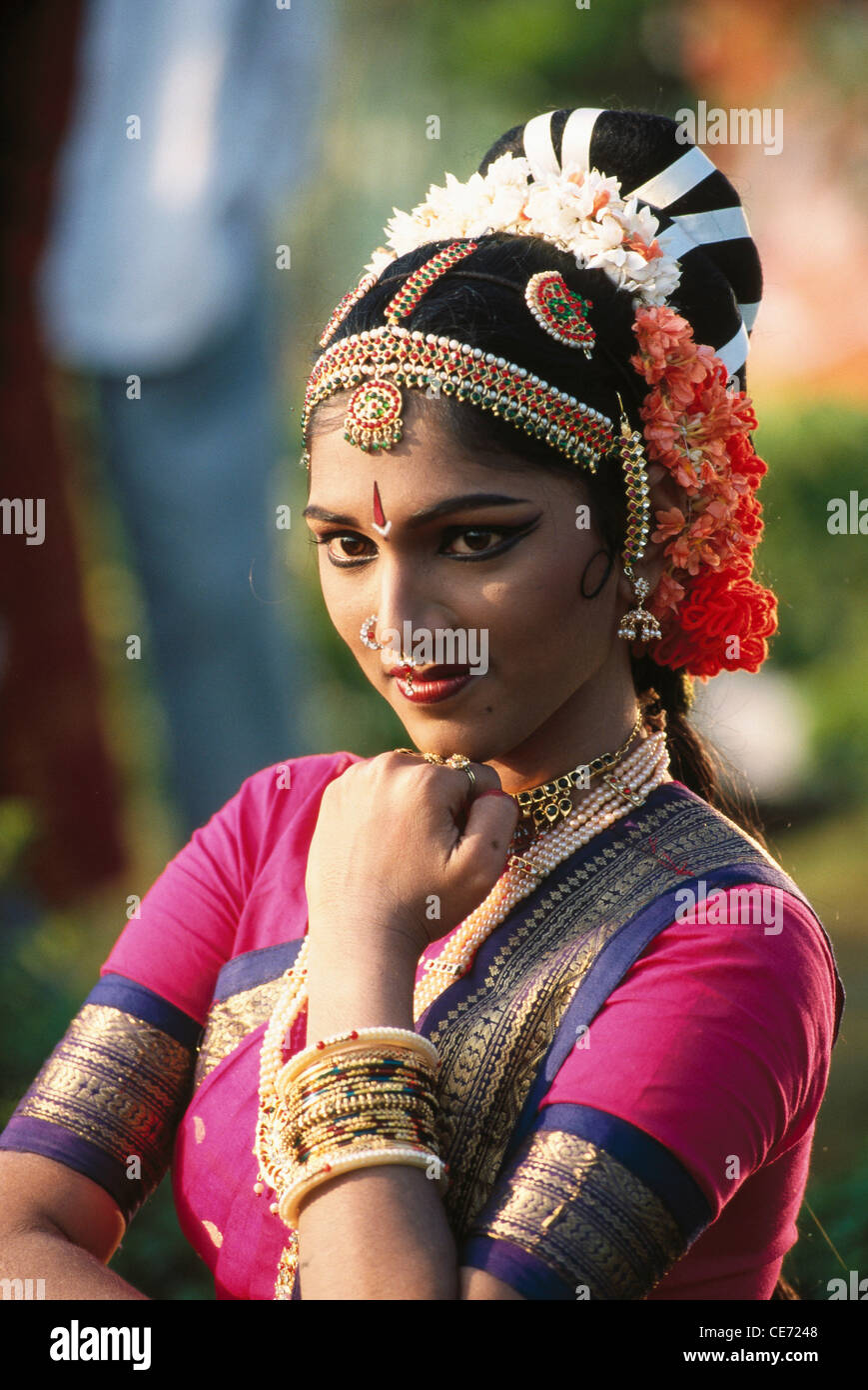 MAA 84222 : Kuchipudi indian woman classical dancer of India Model ...