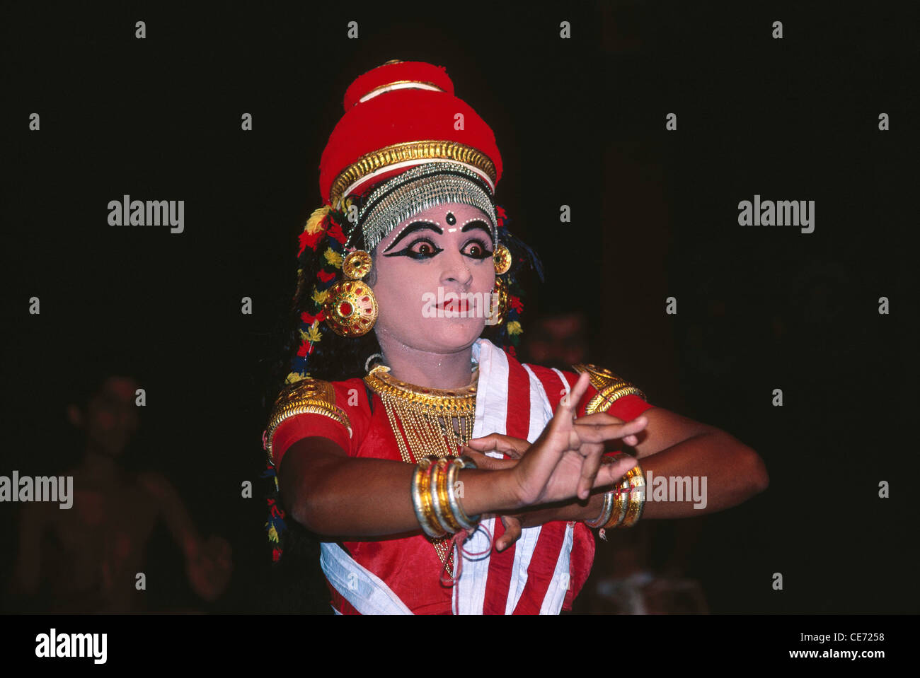 Yapon oqituvchilari bilan jinsiy aloqa