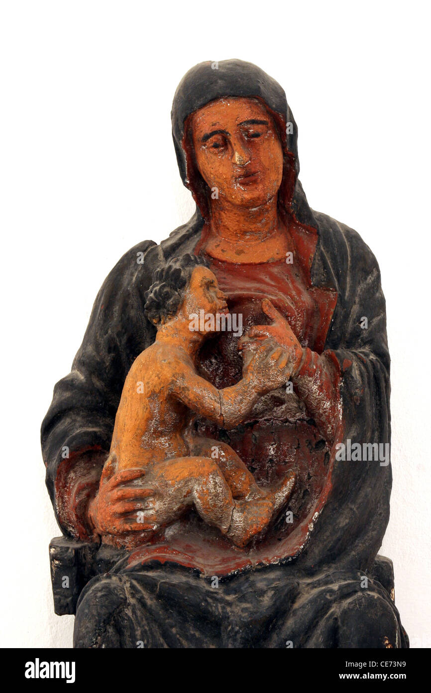 Blessed Virgin Mary with baby Jesus Stock Photo - Alamy