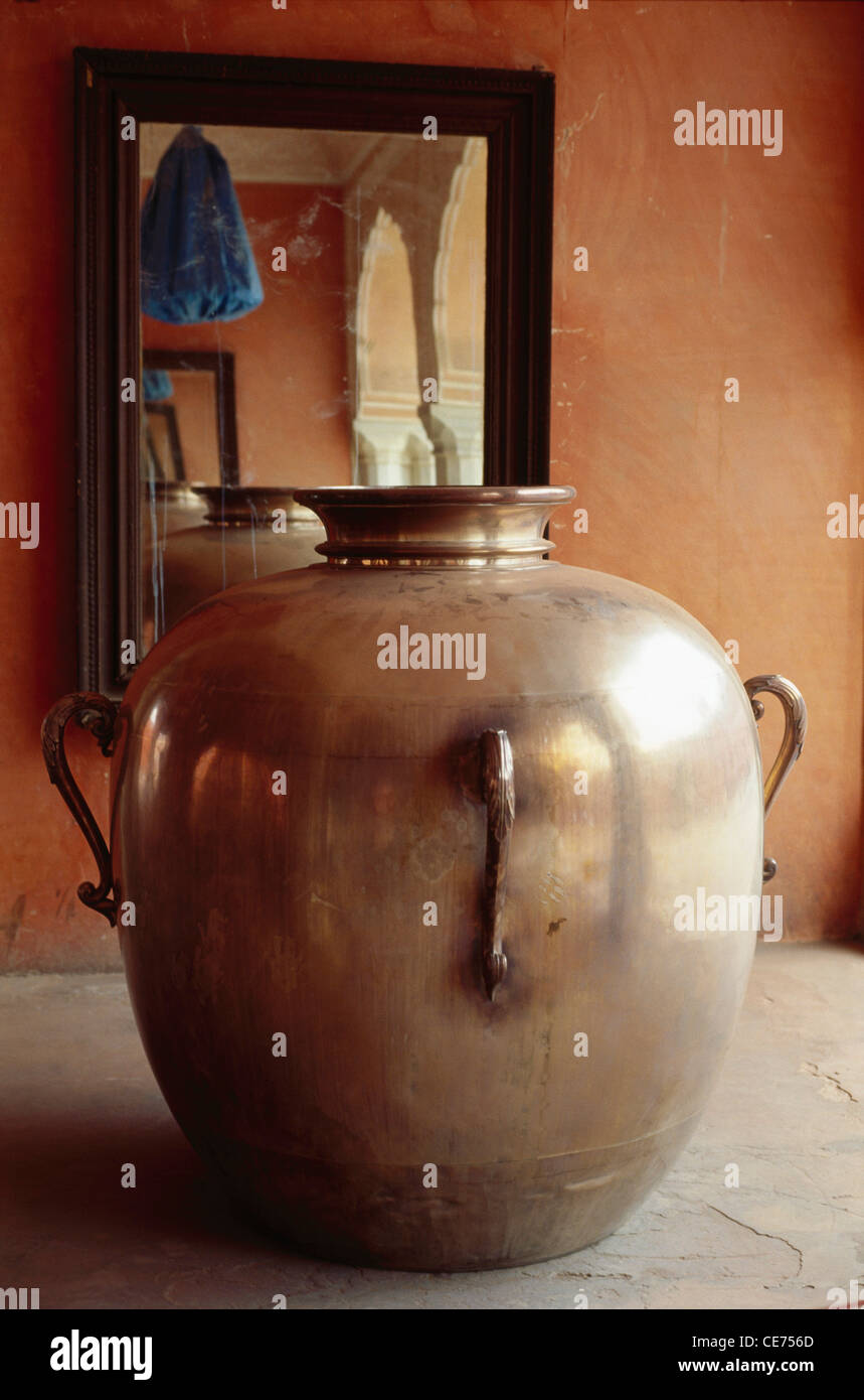 HMA 82259 largest in the world silver jar pot made in 1896 jaipur
