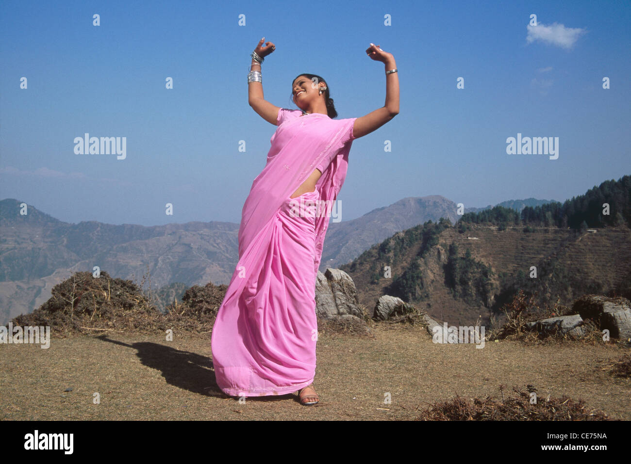 RSC 84665 : indian women in pink saree dancing on mountain top in hindi  bhojpuri Film My dear mother India MR#542 Stock Photo - Alamy