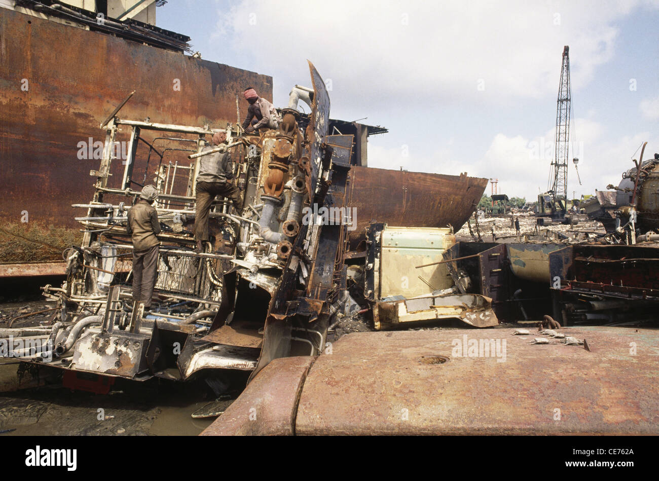 RVA 83123 : alang ship breaking yard ; gujarat ; india Stock Photo