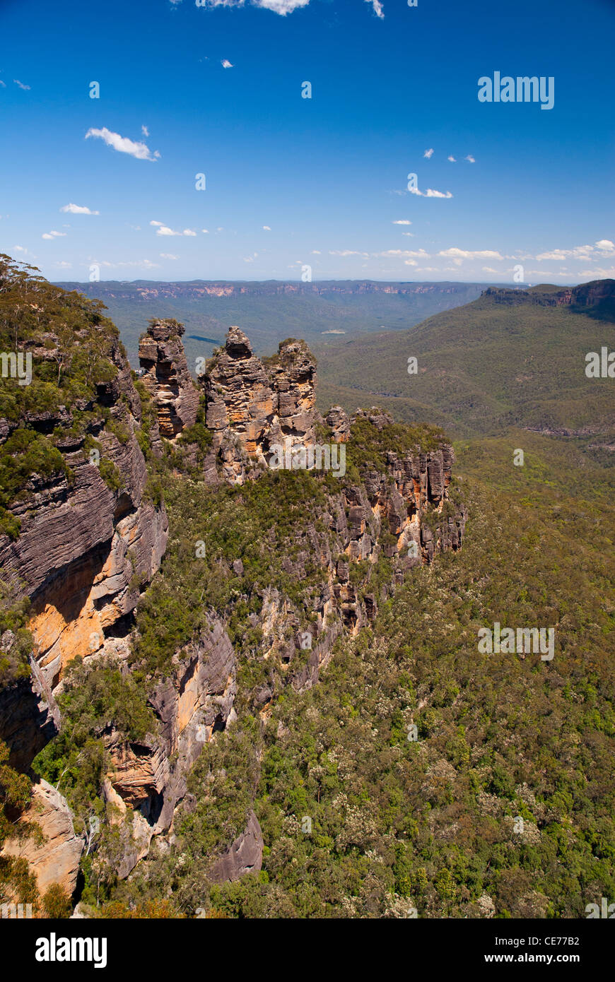three-sisters-blue-mountains-australia-stock-photo-alamy