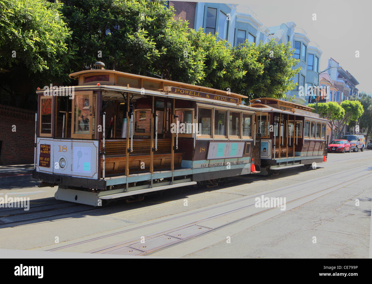 San Francisco Powell & Hyde Route Cable Car No.18 Stock Photo - Alamy