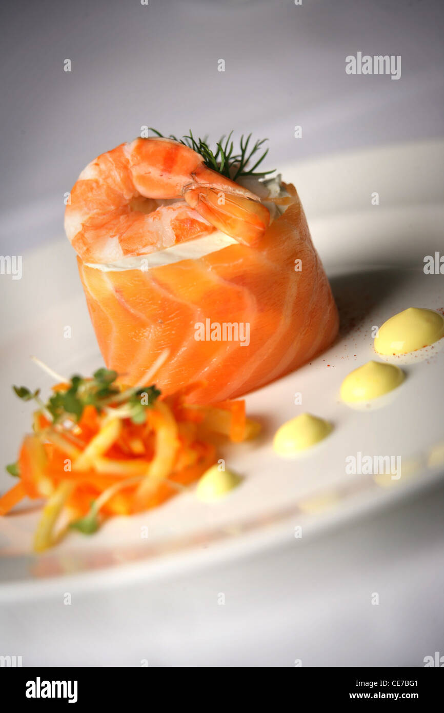 CRAYFISH TIMBALE, ENCASED IN SMOKED SALMON WITH MASCARPONE AND LOBSTER