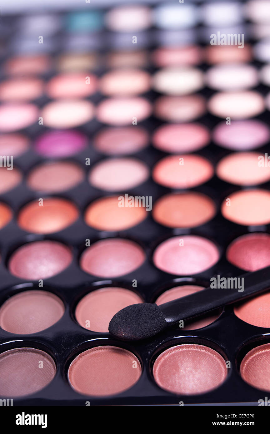 Eyeshadow palette hires stock photography and images Alamy