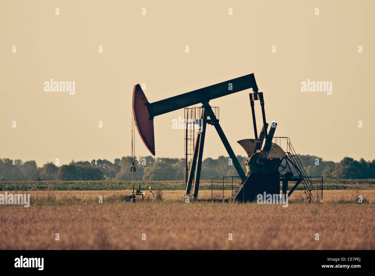 Pump jack hires stock photography and
