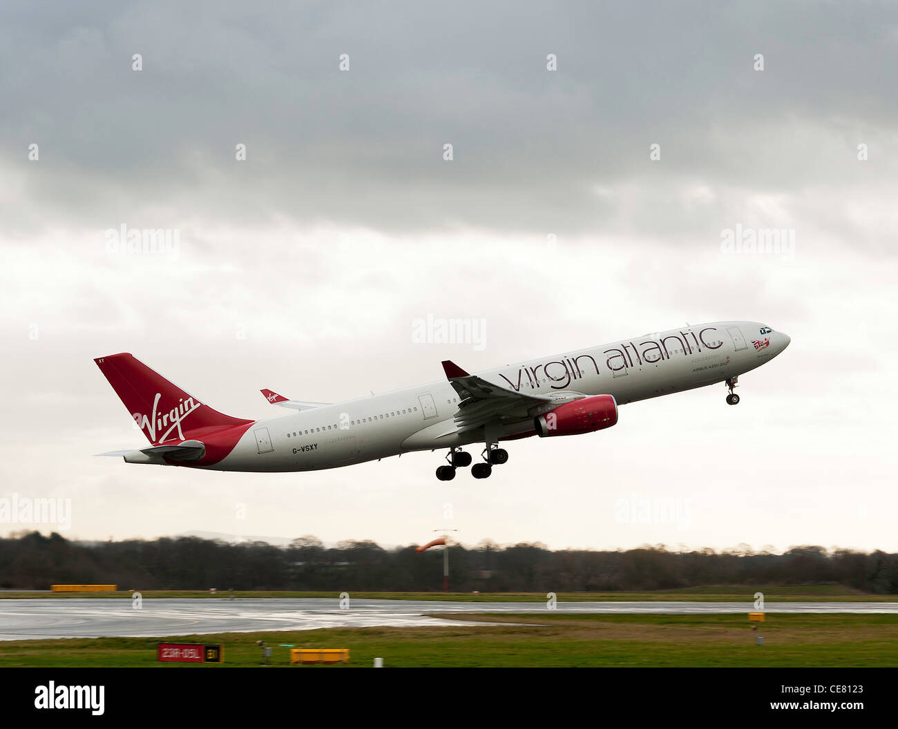 Virgin Atlantic Airways Airbus A330-343 Airliner G-VSXY Taking Off From ...