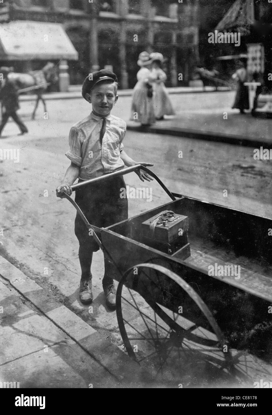 Cincinnati car company hires stock photography and images Alamy