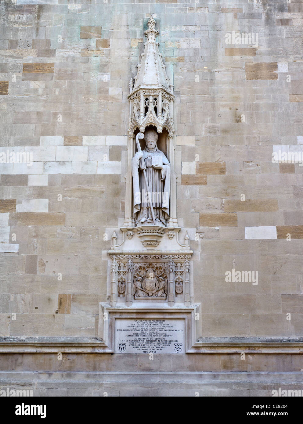 Statue to Willliam Patten of Waynflete, Bishop of Winchester, Lord Chancellor of England and first headmaster of Eton College. Stock Photo