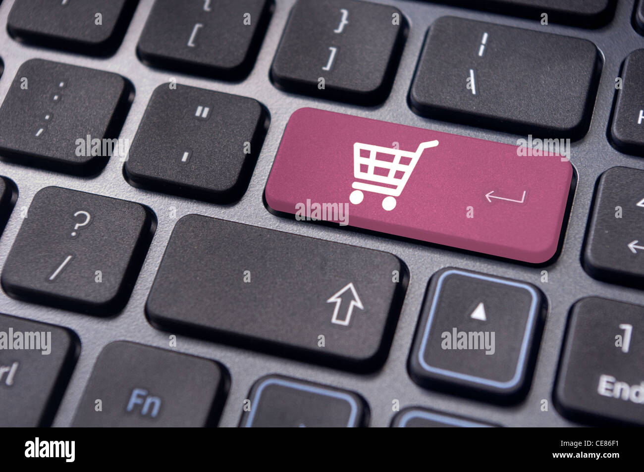 message on keyboard pad, for online shopping concepts Stock Photo Alamy
