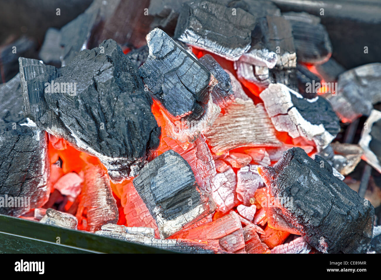 Charcol hi-res stock photography and images - Alamy