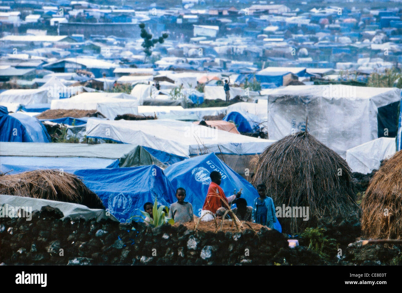 Refugee camp in Goma, Democratic Republic of the Congo in 1995. Area used  to house Rwandan Hutus fleeing civil war in Rwanda Stock Photo - Alamy