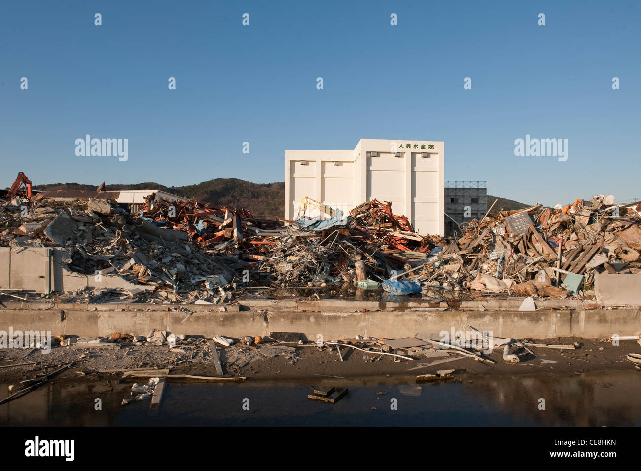 Tsunami damage to japan