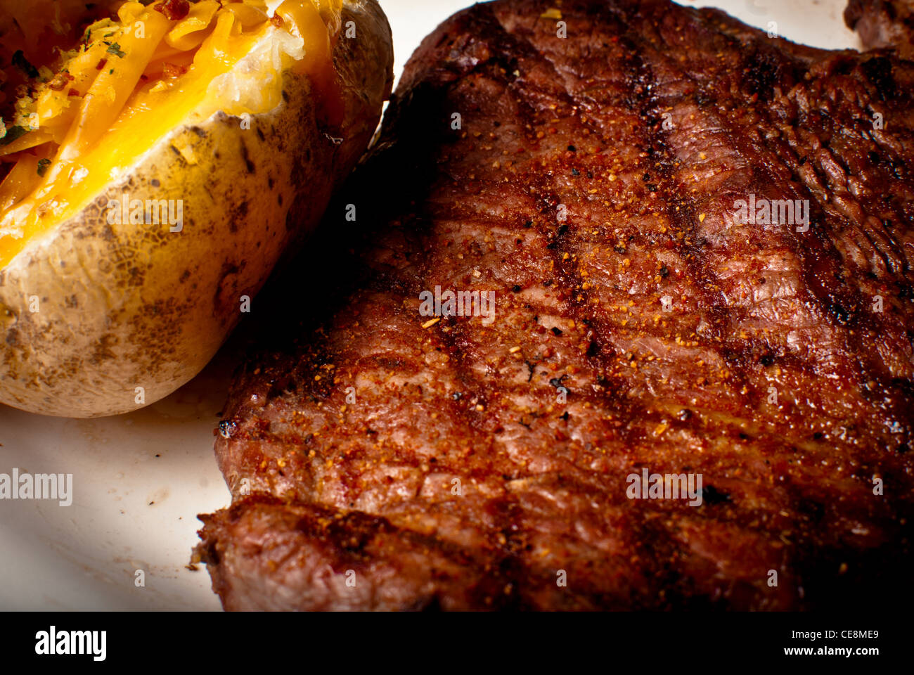 Steak and potato hi-res stock photography and images - Alamy