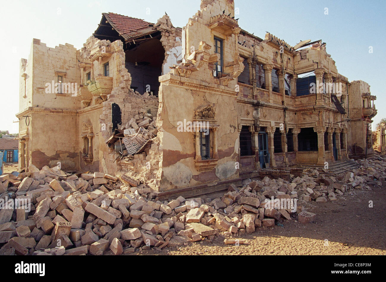 bhuj earthquake Bhuj earthquake india presented by - abhishek r dangi mtech (dam) mnit, jaipur i gujarat : disaster on a day of celebration 51 st republic day on january 26, 2001. bhuj earthquake Bhuj earthquake india presented by - abhishek r dangi mtech (dam) mnit, jaipur i gujarat : disaster on a day of celebration 51 st republic day on january 26, 2001.