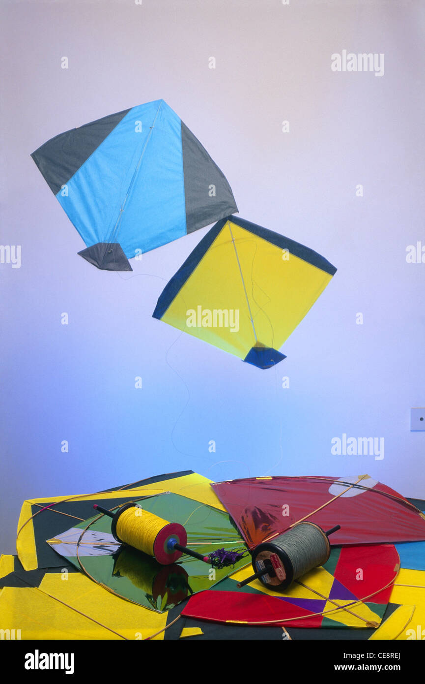 SSK 81573 Kite Makara Sankranti Festival ; Kites ; Indian Festival