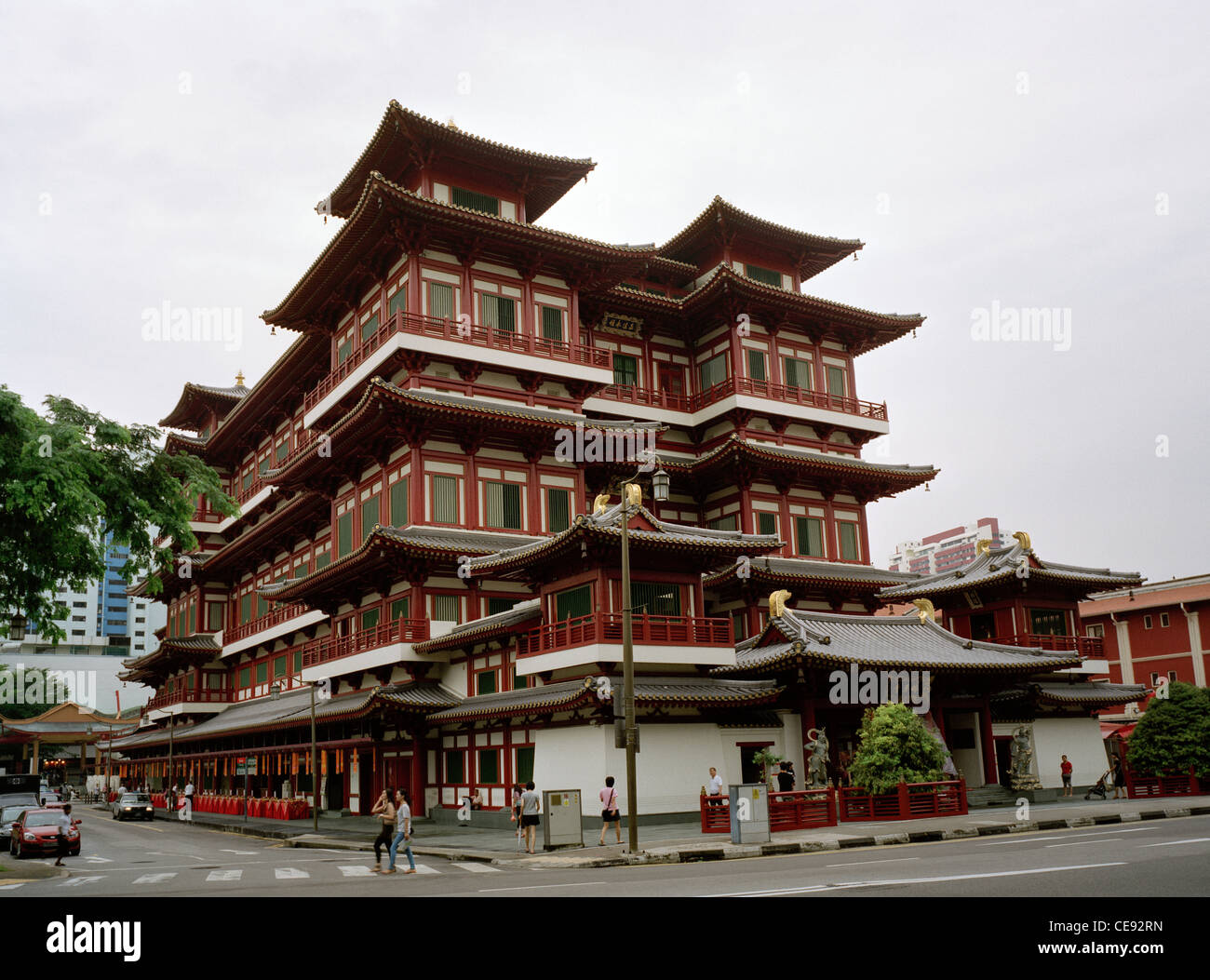 The Buddhist Buddha Tooth Relic Temple building in Chinatown in Singapore in Far East Southeast Asia. Buddhism Architecture Culture Travel Stock Photo