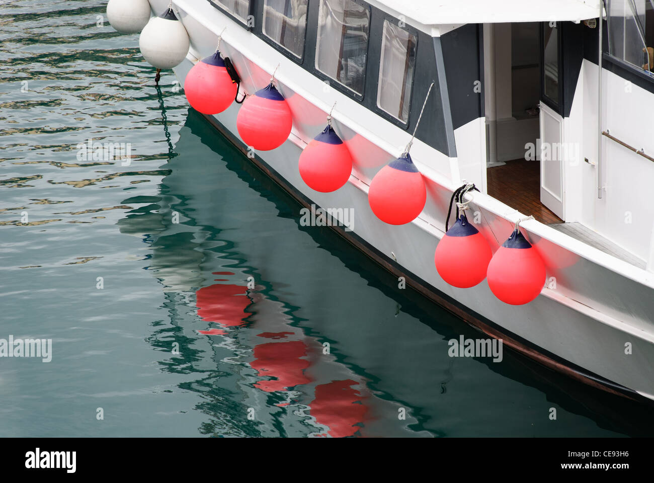 parts of sailboat hull