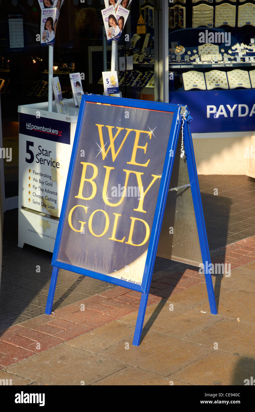We buy gold sign hi-res stock photography and images - Alamy