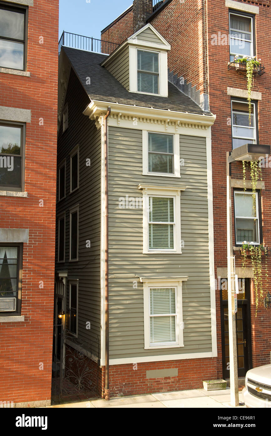 44 Hull Street (aka Skinny House), the narrowest house in Boston, Massachusetts, USA. Stock Photo