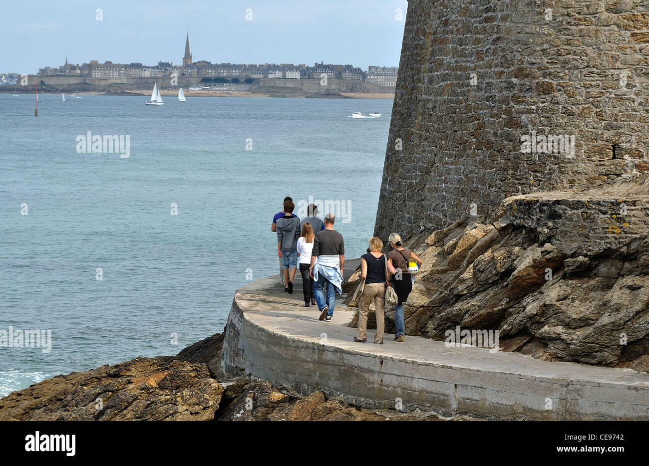Dinard (St Malo in the background), walk : le sentier des douaniers (Brittany, France). Stock Photo